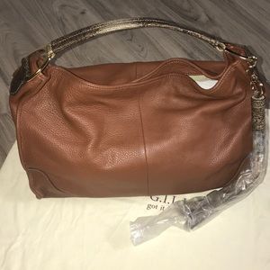 G.I.L.I Chelsea Leather Hobo Bag w/Leather Tassel